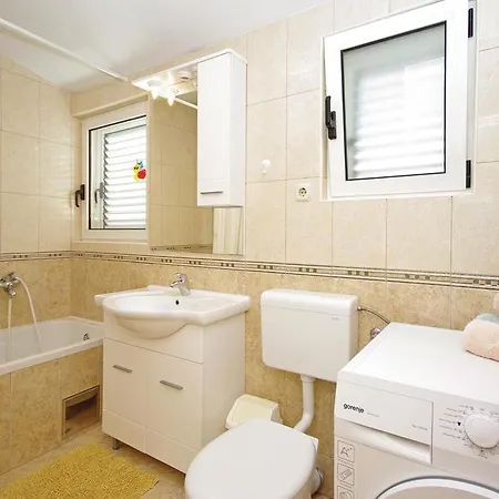Biokovska Iv Apartment