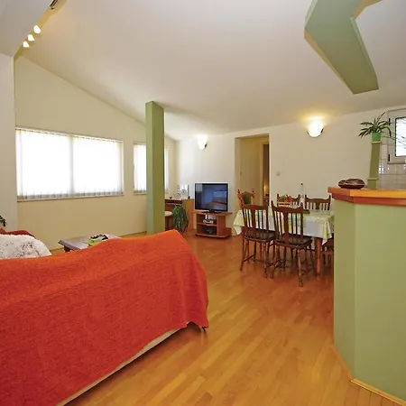 Biokovska Iv Apartment *